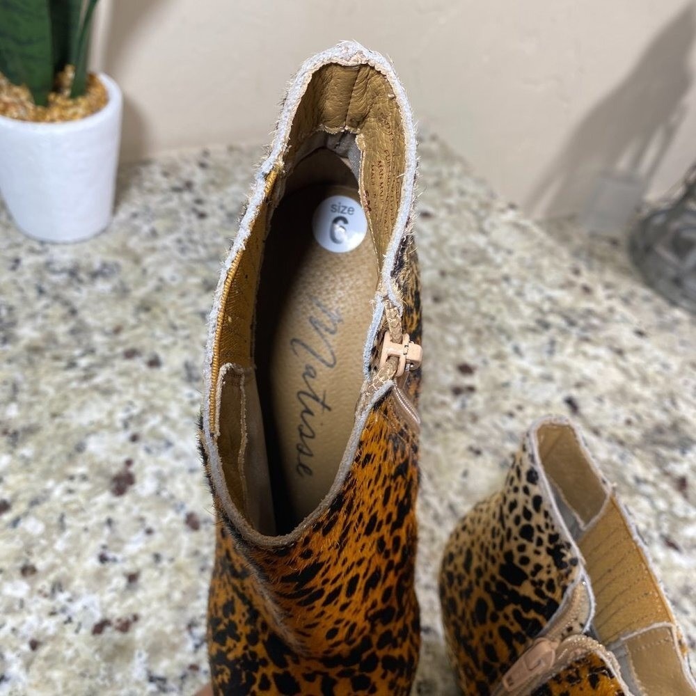 Matisse Leopard Print Calf Hair Wedge Ankle Boots Pointed Toe Brown Tan Womens 6 - Picture 5 of 6